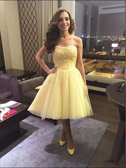 Homecoming Dresses Jaylene Princess/A-Line Strapless Above-Knee Daffodil Tulle Dresses With Appliques Prom