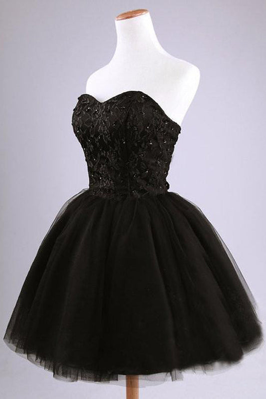 Black Strapless Ball Gown Tulle Homecoming Dresses