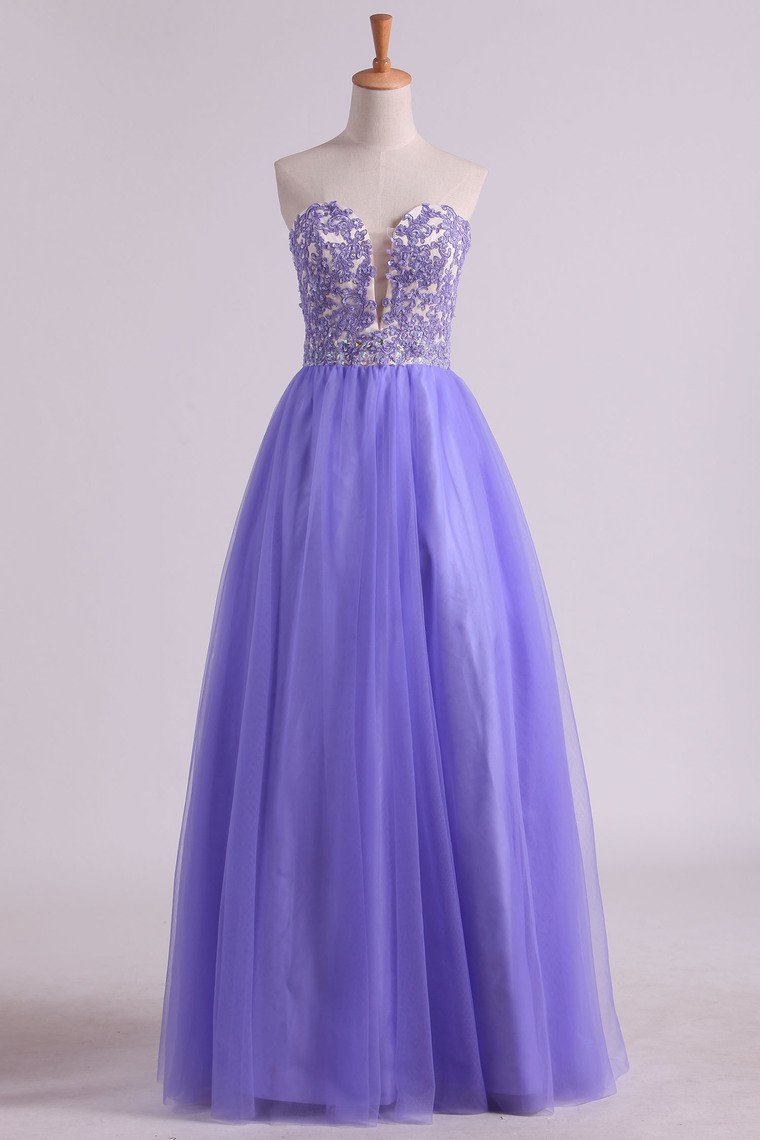 2022 Sweetheart A Line Tulle Prom Dresses With Applique And Beads