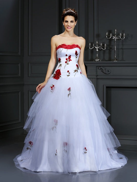 Ball Gown Strapless Hand-Made Flower Sleeveless Long Tulle Wedding Dresses HEP0006378