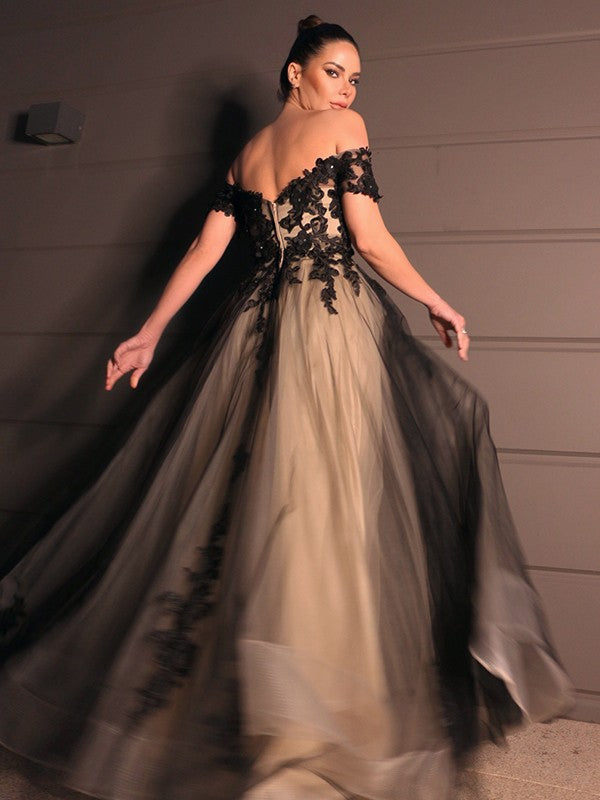 A-Line/Princess Tulle Applique Off-the-Shoulder Short Sleeves Floor-Length Wedding Dresses HEP0006079