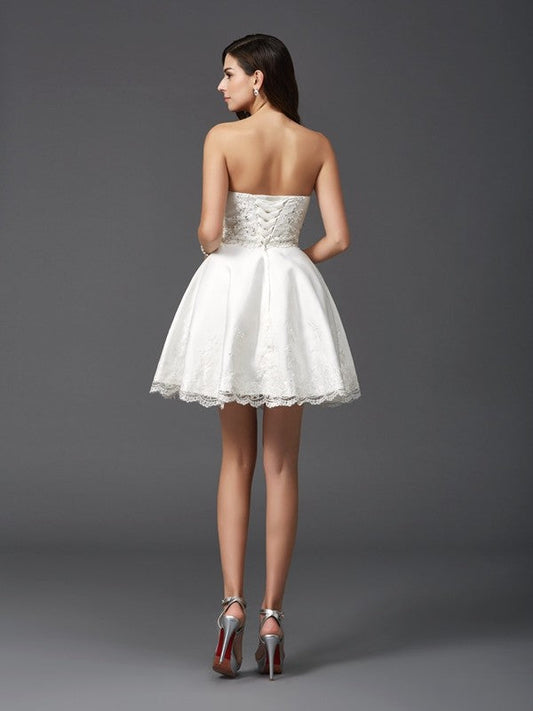 A-Line/Princess Sweetheart Beading Sleeveless Hedwig Satin Homecoming Dresses Short Dresses