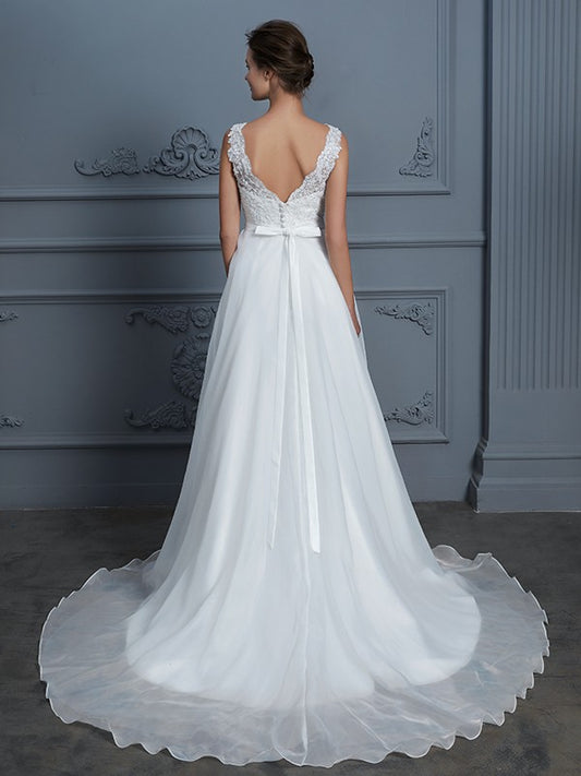 A-Line/Princess V-neck Sleeveless Floor-Length Lace Chiffon Wedding Dresses HEP0006395