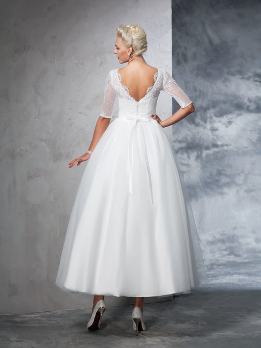 Ball Gown Bateau Lace 1/2 Sleeves Long Net Wedding Dresses HEP0006343