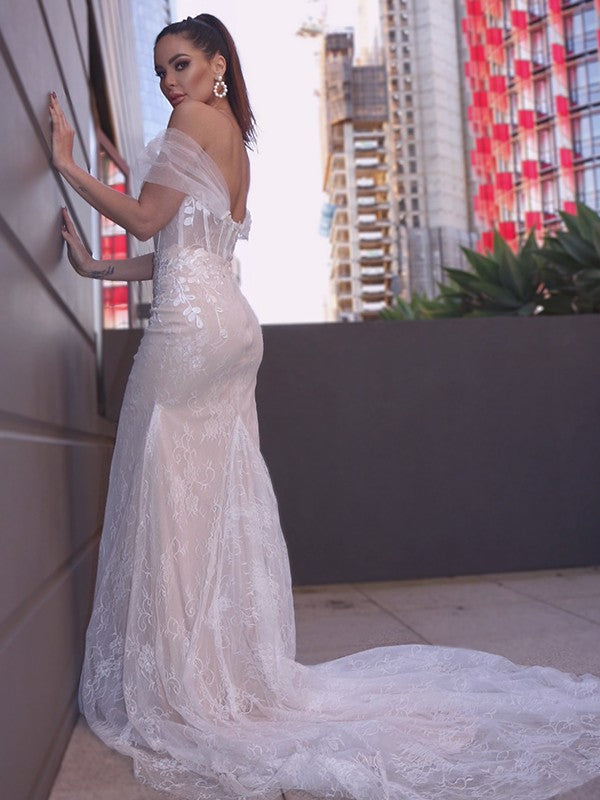 Sheath/Column Lace Sleeveless Off-the-Shoulder Applique Court Train Wedding Dresses HEP0005978