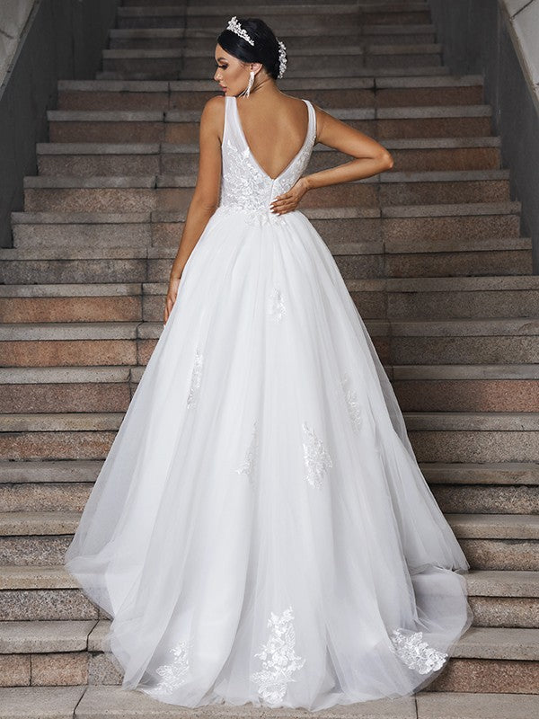 A-Line/Princess Tulle Applique V-neck Sleeveless Sweep/Brush Train Wedding Dresses HEP0006401