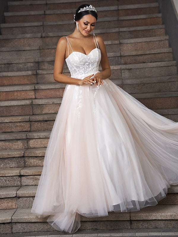 A-Line/Princess Tulle Applique Sweetheart Sleeveless Sweep/Brush Train Wedding Dresses HEP0006507